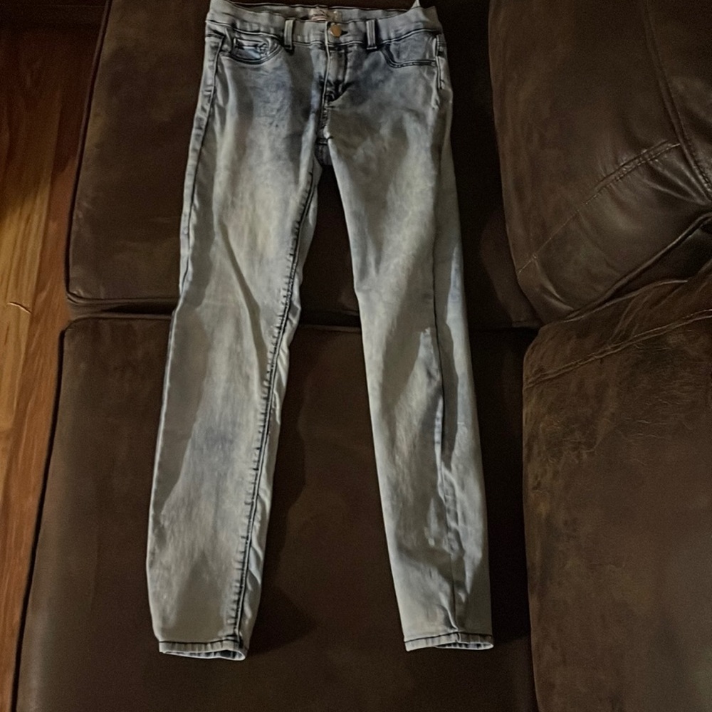 Bluesh gray jeans